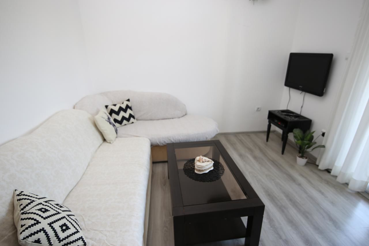 Апартаменты Apartments Aria Midžorove Kuće
