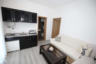 Апартаменты Apartments Aria Midžorove Kuće Апартаменты с балконом-6