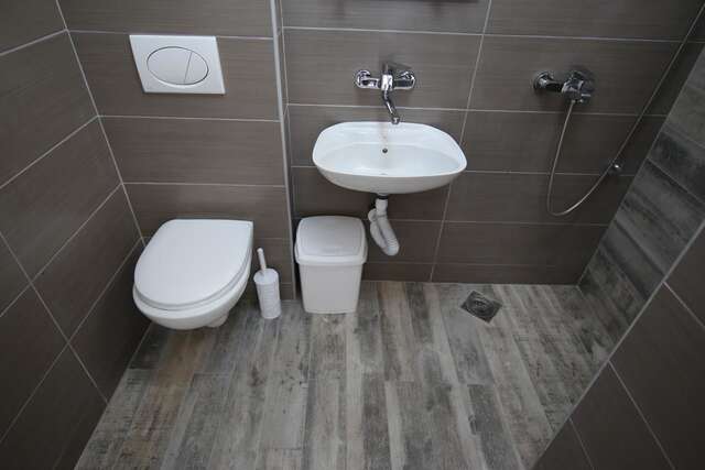 Апартаменты Apartments Aria Midžorove Kuće-21